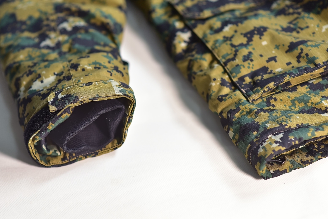 Stay Warm and Comfortable with Our Winter Wear Carbon Fiber USB Heated Cotton Jacket